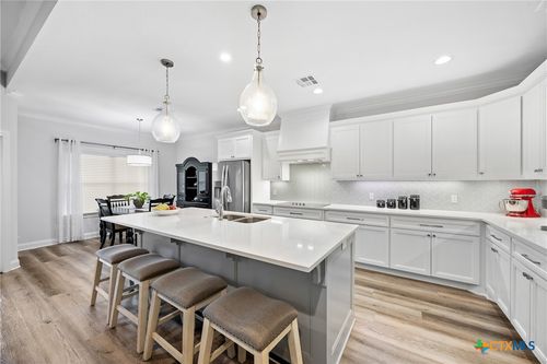 10317 Fallen Leaf Dr, Woodway, TX, 76712-2005 | Card Image