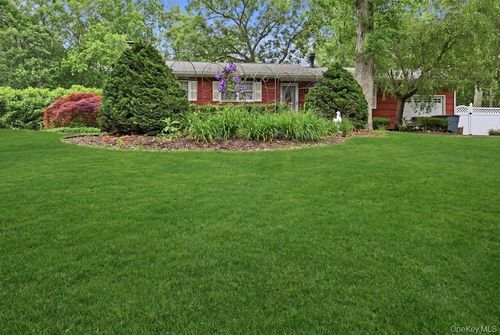 23 Flicker Dr, Middle Island, NY, 11953-1345 | Card Image