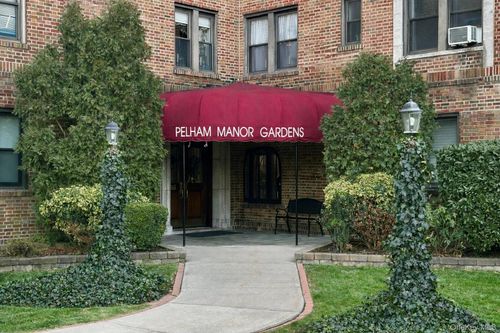 apt-4e-4810 Boston Post Rd, Pelham, NY, 10803-3049 | Card Image