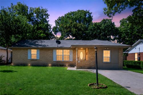 1504 Rusk Dr, Mesquite, TX, 75149-6532 | Card Image