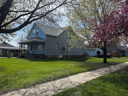 904 4th St Se, Pipestone, MN, 56164-2024 | Card Image