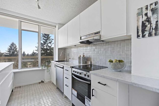 508 - 3316 Rideau Place Sw, Home with 2 bedrooms, 1 bathrooms and null parking in Calgary AB | Image 10