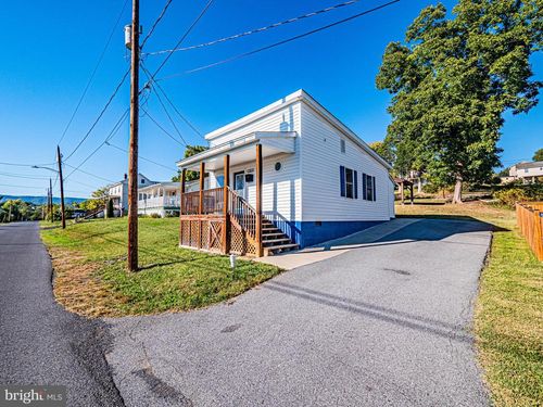 444 Branch St, STRASBURG, VA, 22657-1919 | Card Image