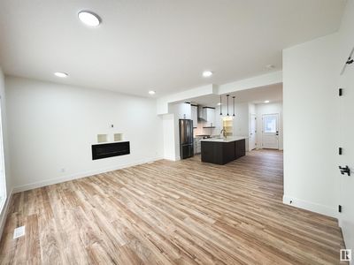 18011 91a St Nw, House other with 4 bedrooms, 4 bathrooms and null parking in Edmonton AB | Image 2