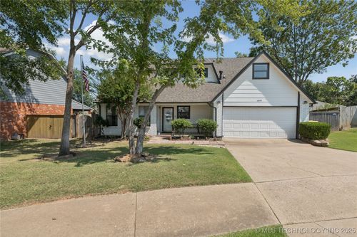 13857 S Nyssa Ct, Glenpool, OK, 74033-3174 | Card Image