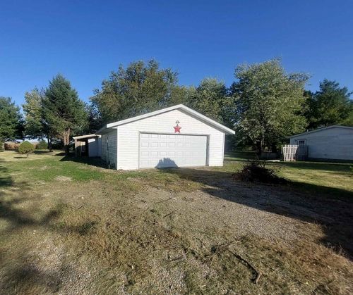 1110 Indiana St, Hindsboro, IL, 61930-3534 | Card Image