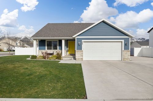 499 S 655 E, Hyrum, UT, 84319-1785 | Card Image