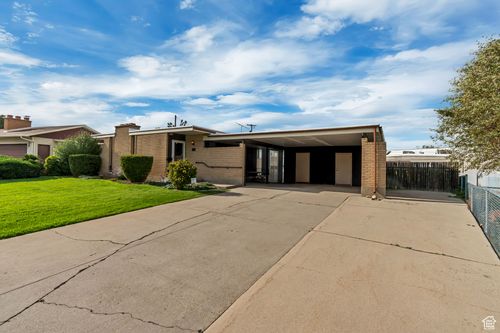 1762 W Mantle Ave, Taylorsville, UT, 84129-5526 | Card Image