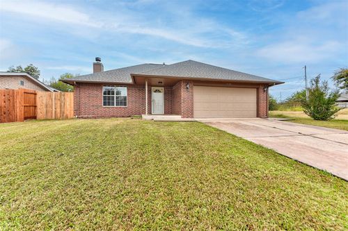 1528 None Tudor Dr, Moore, OK, 73160 | Card Image