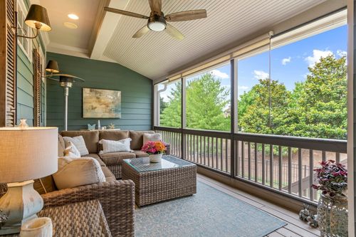 9517 Wexcroft Dr, Brentwood, TN, 37027-3824 | Card Image