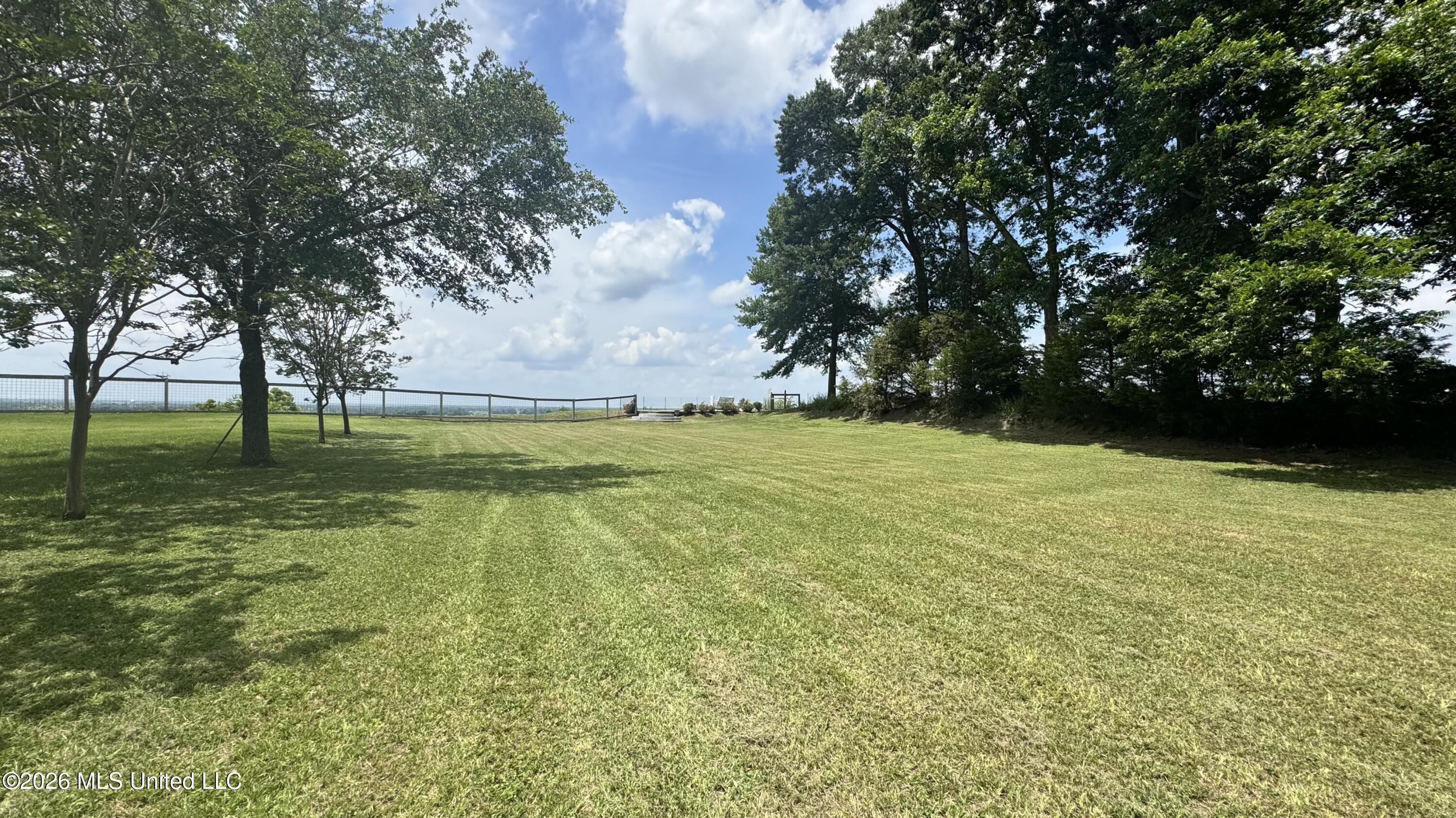 Land in Natchez 2