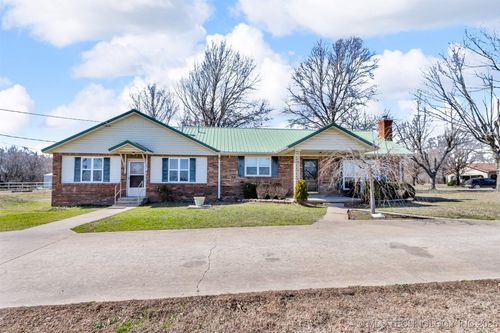 1681 E Main St, Westville, OK, 74965-2032 | Card Image