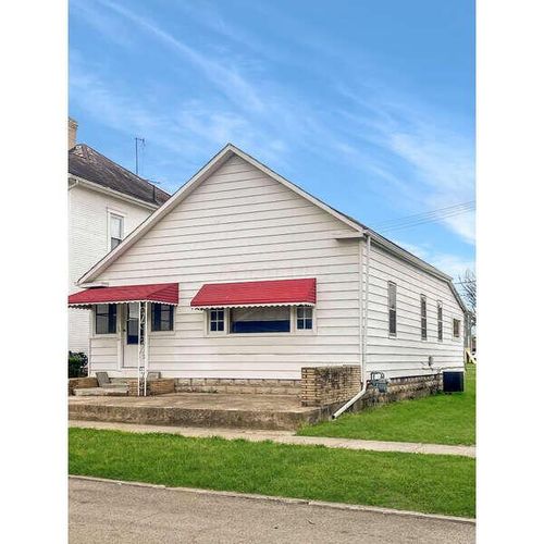 171 Warner Ave, Logan, OH, 43138-1570 | Card Image