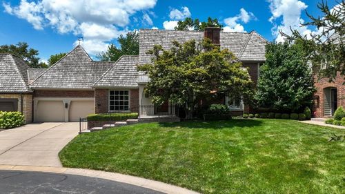28 Le Mans Ct, Prairie Village, KS, 66208-5208 | Card Image