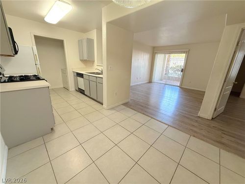 1015-7885 W Flamingo Rd, Las Vegas, NV, 89147-7423 | Card Image