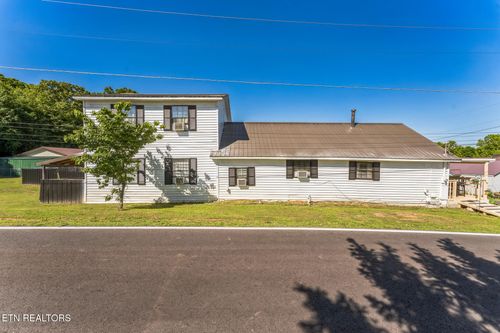1810 Creason Dr, Maryville, TN, 37801-4400 | Card Image