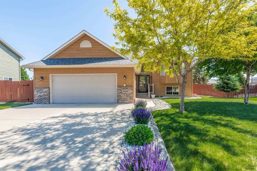 10138 Ventura Ln, Summerset, SD, 57718 | Card Image