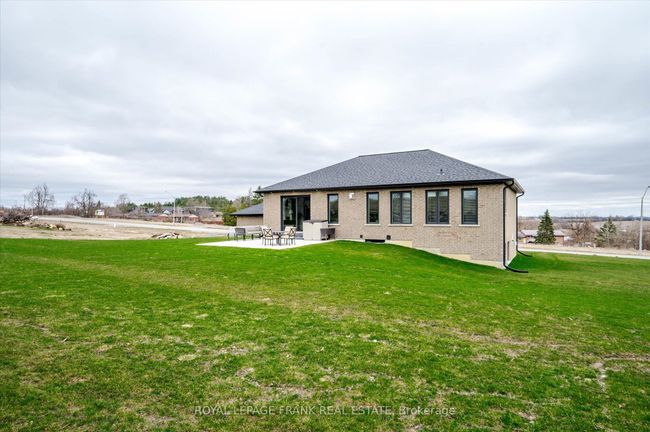 1942 Davenport Rd, House other with 4 bedrooms, 3 bathrooms and 4 parking in Cavan ON | Image 37