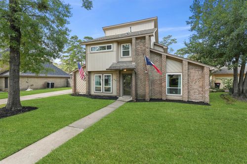 4704 Gulfway Dr, Baytown, TX, 77521-2711 | Card Image