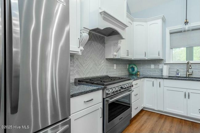 6 burner stove and backsplash | Image 9