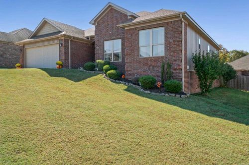 504 Sweet Gum Ct, Cabot, AR, 72023-7090 | Card Image