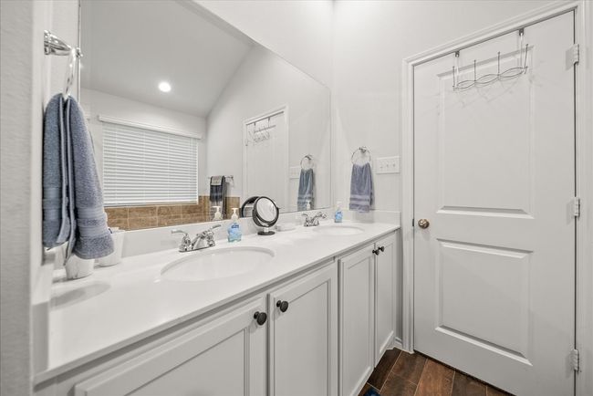 609 Autumn Ave, House other with 3 bedrooms, 2 bathrooms and null parking in Justin TX | Image 24