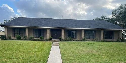 8 Bayou Bend Place, Beaumont, TX, 77706 | Card Image