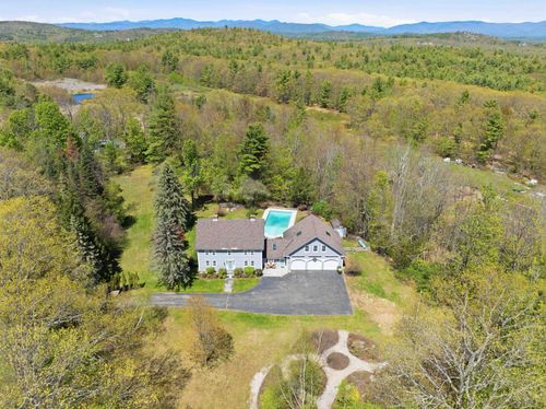 2671 Parade Rd, Laconia, NH, 03246-1522 | Card Image