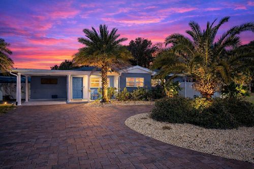 1801 58th St S, GULFPORT, FL, 33707-4106 | Card Image