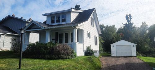 124 E Chisholm St, Duluth, MN, 55803-1515 | Card Image