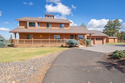 5745 Nw Homestead Way, Redmond, OR, 97756-7929 | Card Image