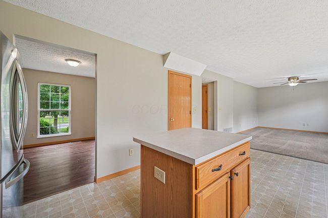 1016 Pebble Brook Dr, House other with 4 bedrooms, 3 bathrooms and null parking in Columbus OH | Image 13