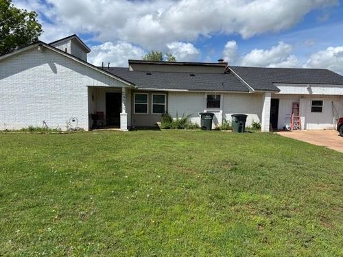 2725 Owen Dr, Clinton, OK, 73601-5705 | Card Image