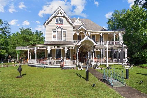 310 N Mound St, Nacogdoches, TX, 75961-5032 | Card Image