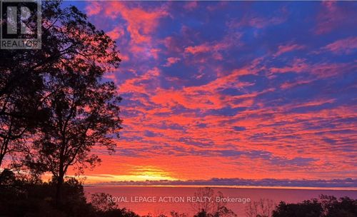 13 Black Walnut Drive, Norfolk, ON, N0E1P0 | Card Image