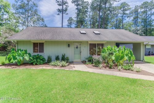 7 Timber Park, Diamondhead, MS, 39525-3229 | Card Image