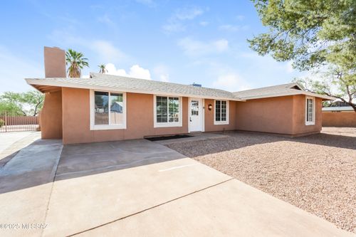 6621 S Vereda De Las Casitas, Tucson, AZ, 85746-8013 | Card Image