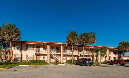 9929 Three Lakes Cir, Boca Raton, FL, 33428-6206 | Card Image