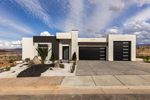 729 S 1360 W, Hurricane, UT, 84737-8300 | Card Image