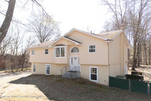 212 Rhinecliff Rd, Rhinebeck, NY, 12572-2054 | Card Image