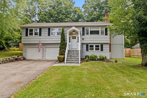 10 Grumman Ave, Norwalk, CT, 06851-2521 | Card Image