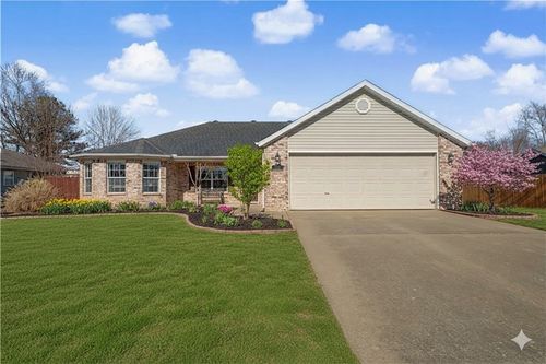 2226 N Brandi Ave, Fayetteville, AR, 72701-8202 | Card Image