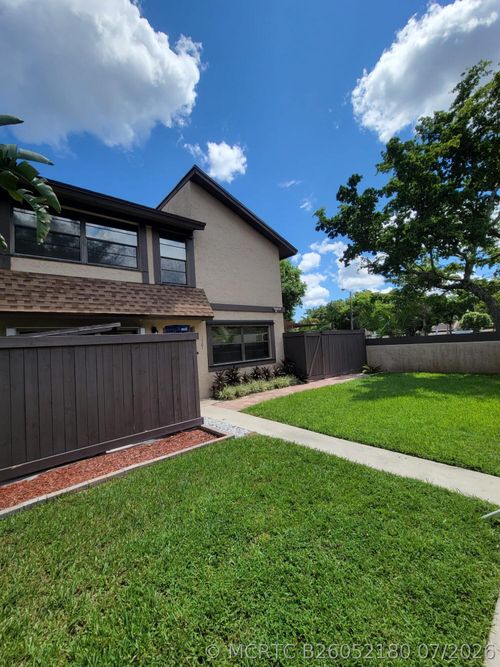 1701-1701 Bayberry Dr, Pembroke Pines, FL, 33024-3089 | Card Image