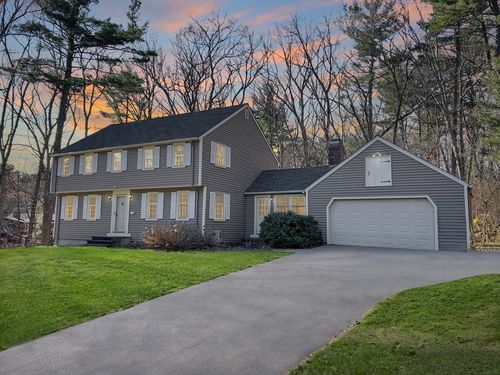 43 Abbott Ln, Chelmsford, MA, 01824-2072 | Card Image