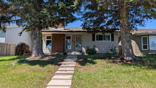 247 Whiteside Road Ne, Calgary, AB, T1Y2A9 | Card Image