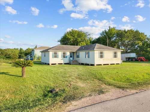 6825 Gulf St, Hitchcock, TX, 77563-4233 | Card Image