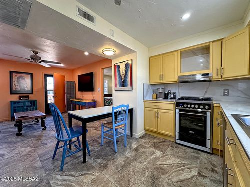 unit-b-480 S Paseo Lobo, Green Valley, AZ, 85614-0890 | Card Image
