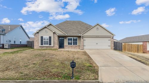 8718 S 262nd East Eastavenue, Broken Arrow, OK, 74014 | Card Image