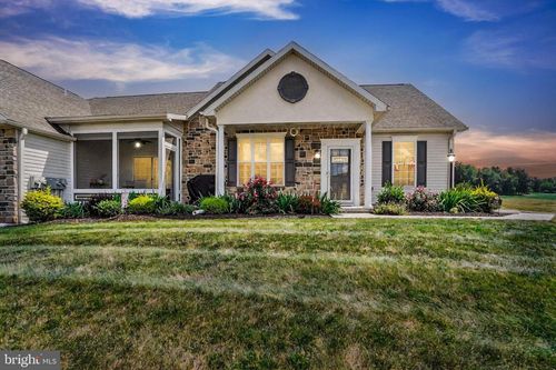 9b-218 Dolomite Dr, YORK, PA, 17408-6360 | Card Image