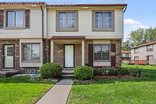 17010 Kingsbrooke Dr, Clinton Township, MI, 48038-3720 | Card Image